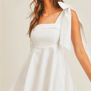 Walking Down the Aisle Dress Size M